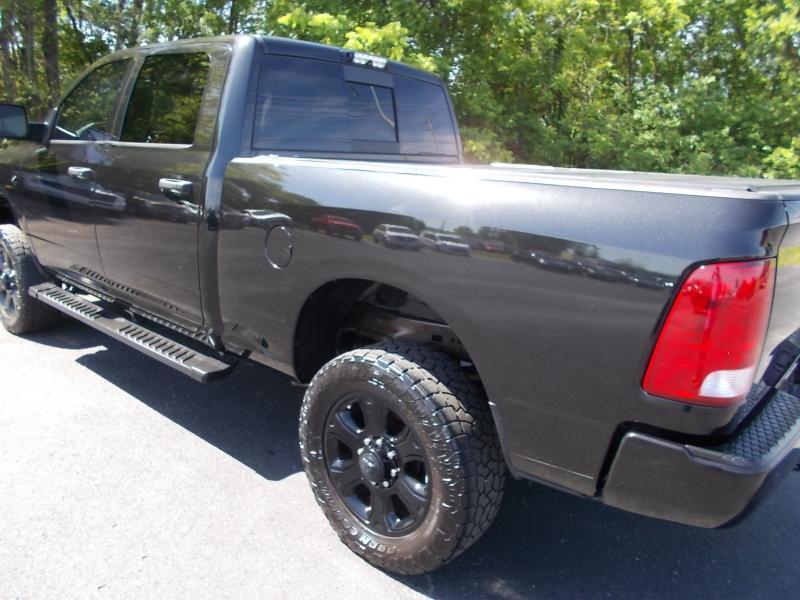 RAM 2500 4WD Crew Cab 149" Lone Star 2016