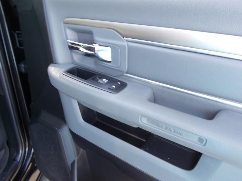 RAM 2500 4WD Crew Cab 149" Lone Star 2016