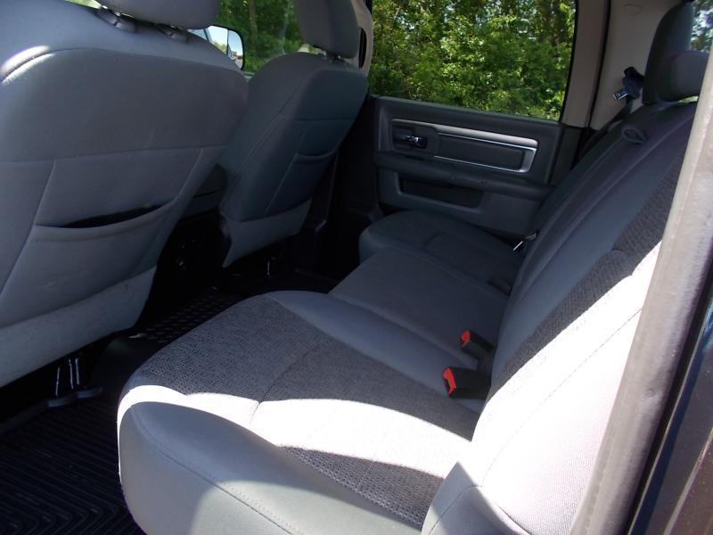 RAM 2500 4WD Crew Cab 149" Lone Star 2016