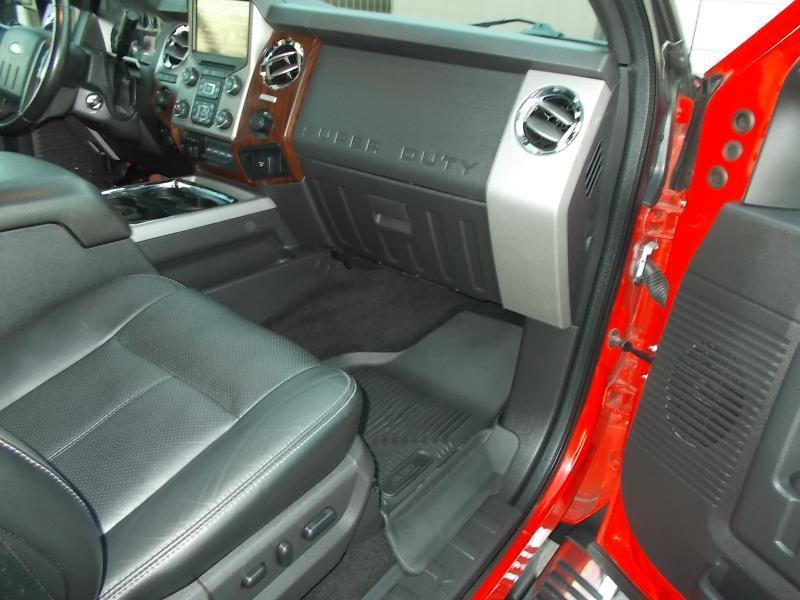 Ford Super Duty F-350 DRW 4WD Crew Cab 172" Platinum 2016