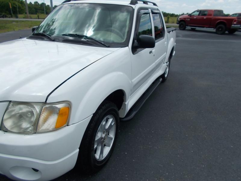 Ford Explorer Sport Trac 4dr 126" WB XLT Premium 2004
