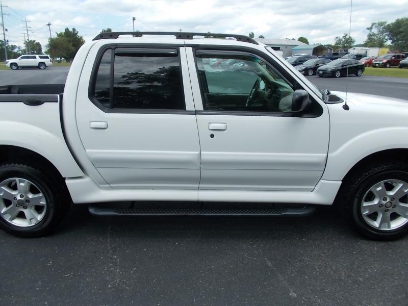 Ford Explorer Sport Trac 4dr 126" WB XLT Premium 2004