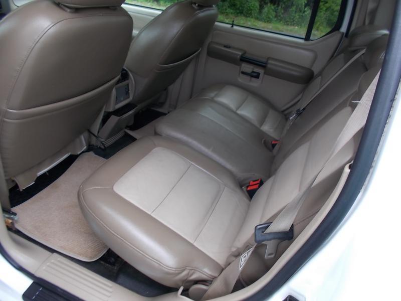 Ford Explorer Sport Trac 4dr 126" WB XLT Premium 2004