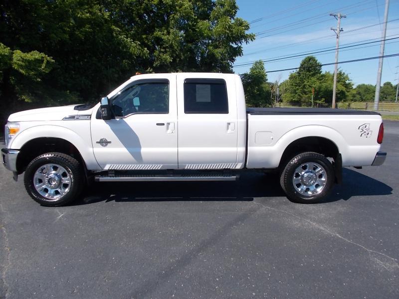 Ford Super Duty F-350 SRW 4WD Crew Cab 156" Lariat 2016