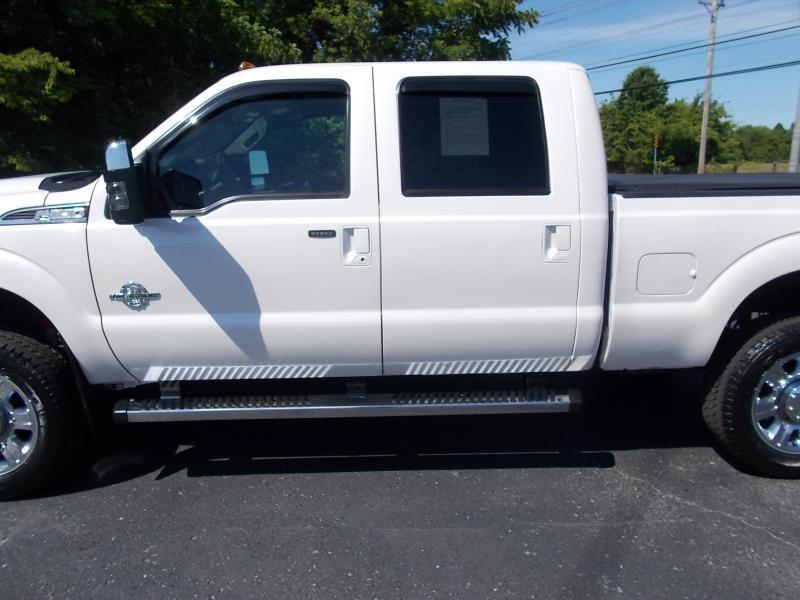 Ford Super Duty F-350 SRW 4WD Crew Cab 156" Lariat 2016