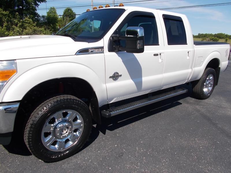 Ford Super Duty F-350 SRW 4WD Crew Cab 156" Lariat 2016
