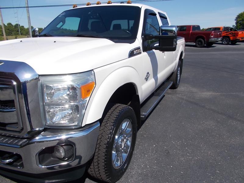 Ford Super Duty F-350 SRW 4WD Crew Cab 156" Lariat 2016