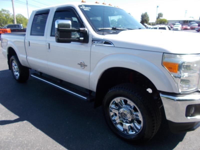 Ford Super Duty F-350 SRW 4WD Crew Cab 156" Lariat 2016