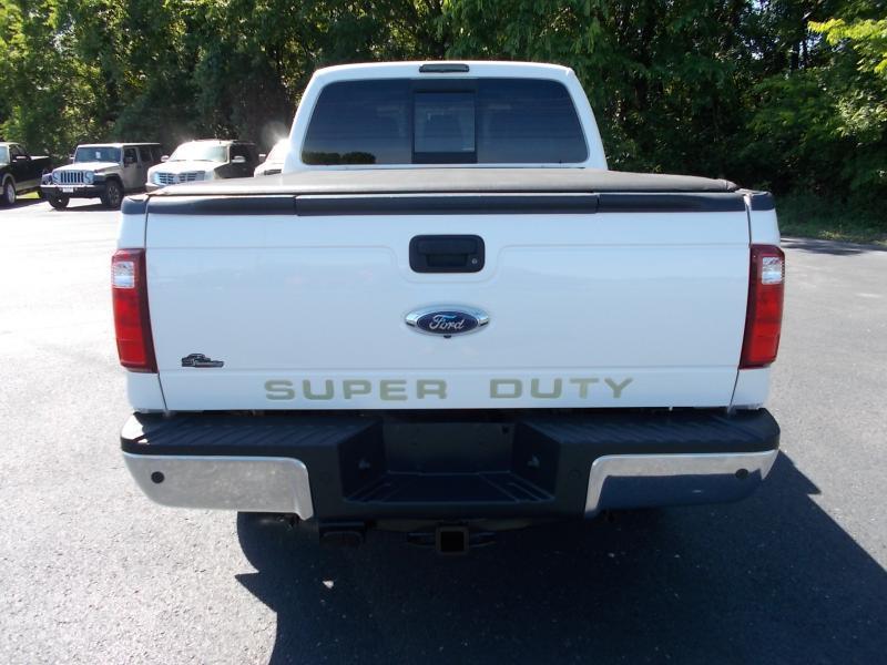 Ford Super Duty F-350 SRW 4WD Crew Cab 156" Lariat 2016
