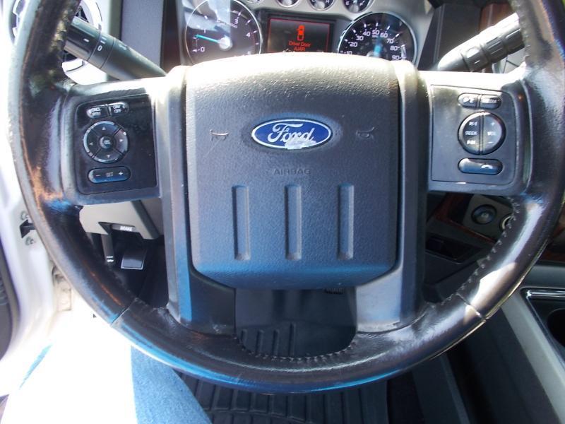 Ford Super Duty F-350 SRW 4WD Crew Cab 156" Lariat 2016