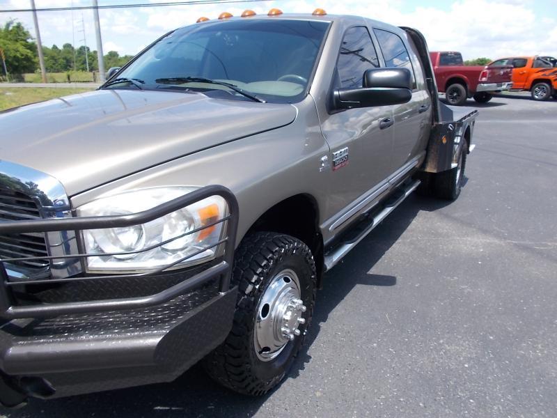 Dodge Ram 3500 4WD Mega Cab 160.5" Laramie 2009