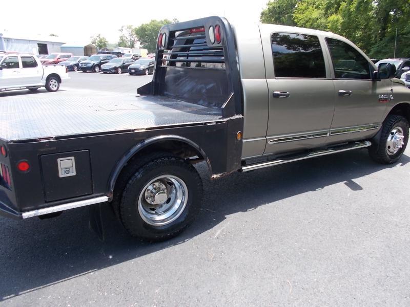 Dodge Ram 3500 4WD Mega Cab 160.5" Laramie 2009