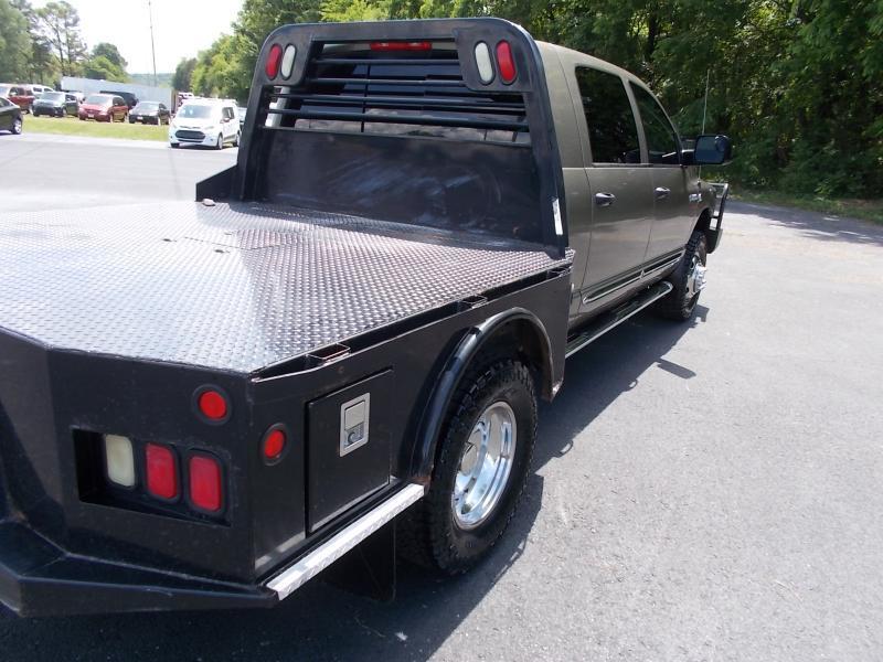 Dodge Ram 3500 4WD Mega Cab 160.5" Laramie 2009