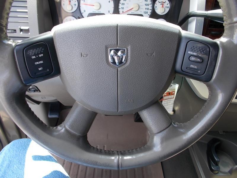 Dodge Ram 3500 4WD Mega Cab 160.5" Laramie 2009