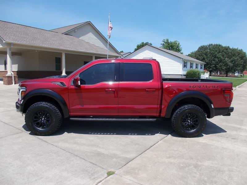 Ford F-150 Raptor 4WD SuperCrew 5.5' Box 2026