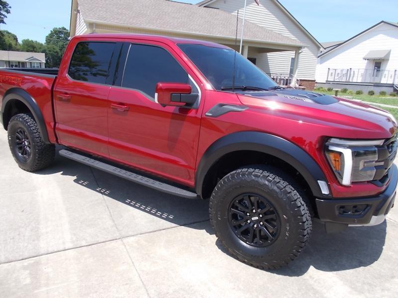 Ford F-150 Raptor 4WD SuperCrew 5.5' Box 2026