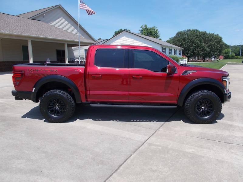 Ford F-150 Raptor 4WD SuperCrew 5.5' Box 2026