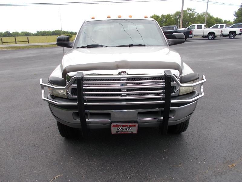 Dodge Ram 3500 4dr Quad Cab 155" WB DRW 4WD 2001