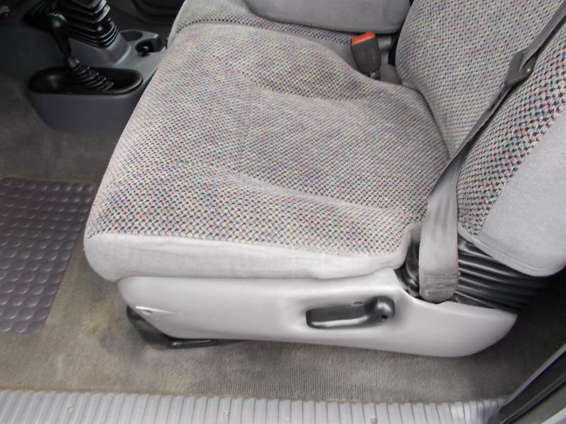 Dodge Ram 3500 4dr Quad Cab 155" WB DRW 4WD 2001
