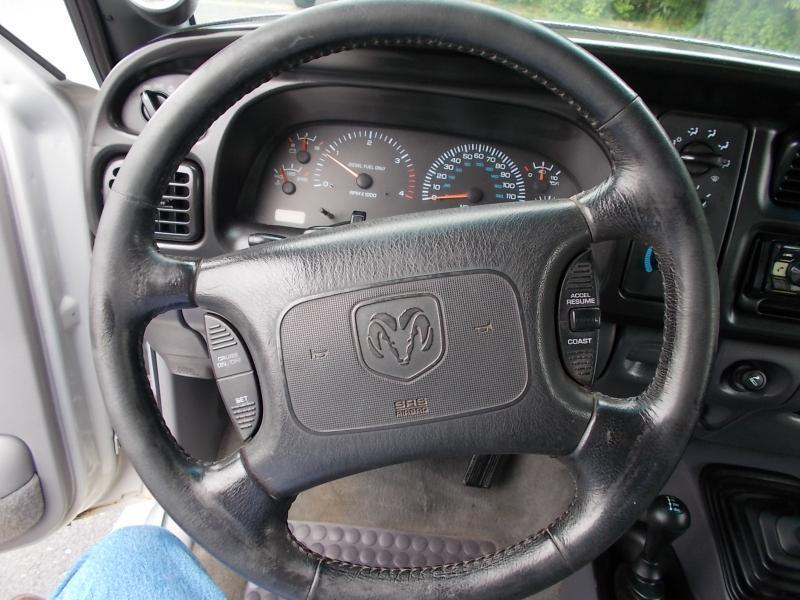 Dodge Ram 3500 4dr Quad Cab 155" WB DRW 4WD 2001