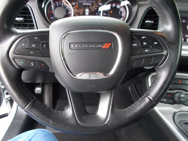 Dodge Challenger SXT RWD 2019