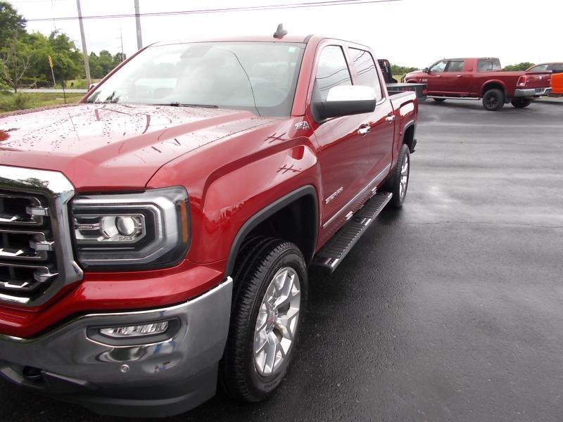 GMC Sierra 1500 4WD Crew Cab 143.5" SLT 2018
