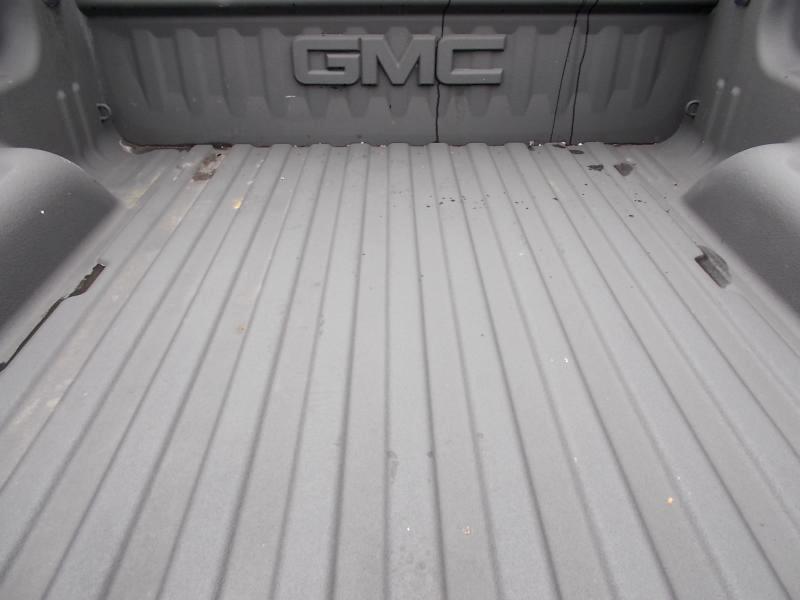 GMC Sierra 1500 4WD Crew Cab 143.5" SLT 2018