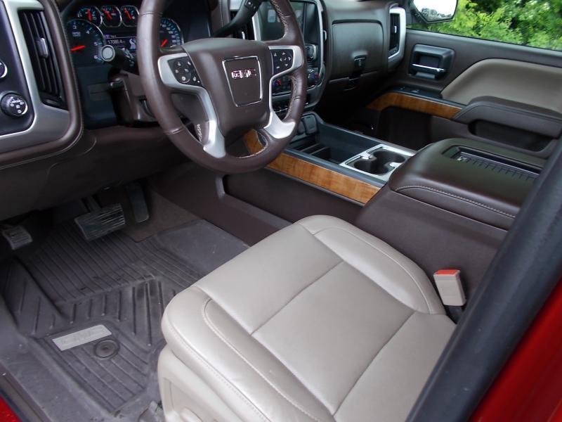 GMC Sierra 1500 4WD Crew Cab 143.5" SLT 2018