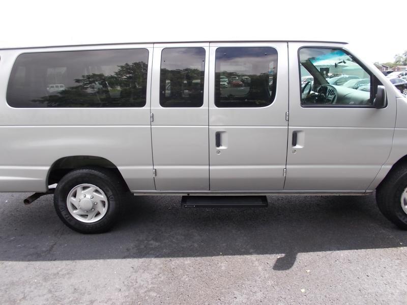 Ford Econoline Wagon E-350 Super Ext XLT 1999