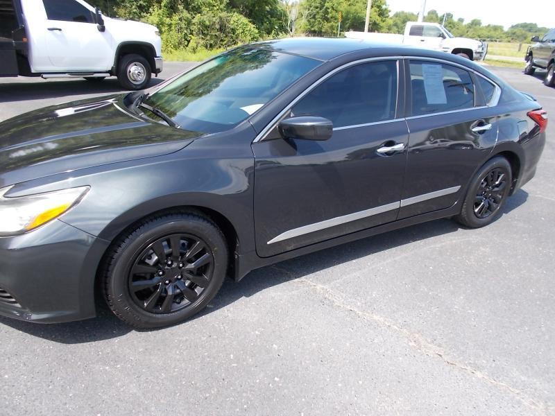 Nissan Altima 4dr Sdn I4 2.5 S 2016