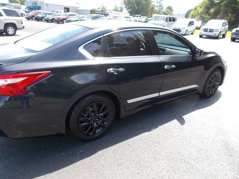 Nissan Altima 4dr Sdn I4 2.5 S 2016