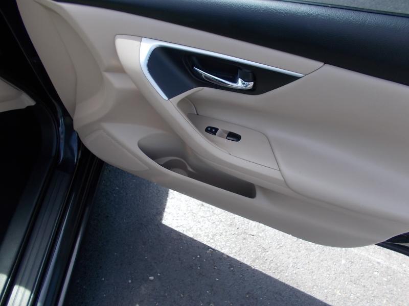 Nissan Altima 4dr Sdn I4 2.5 S 2016