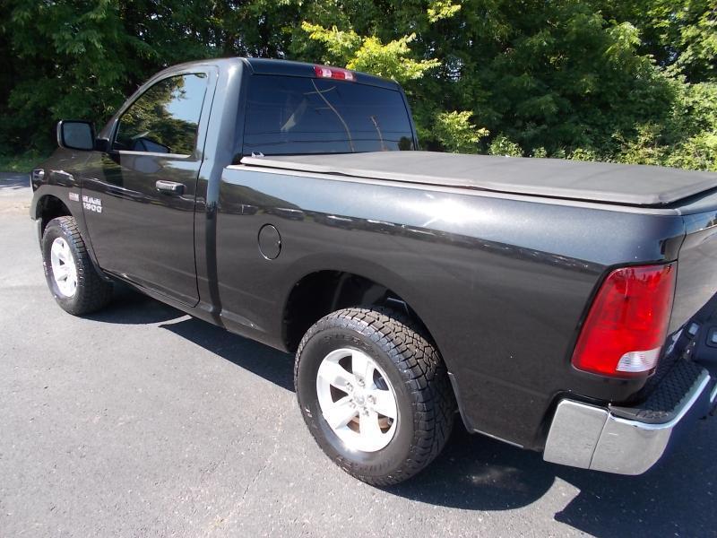 RAM 1500 Tradesman 4x4 Regular Cab 6'4" Box 2017
