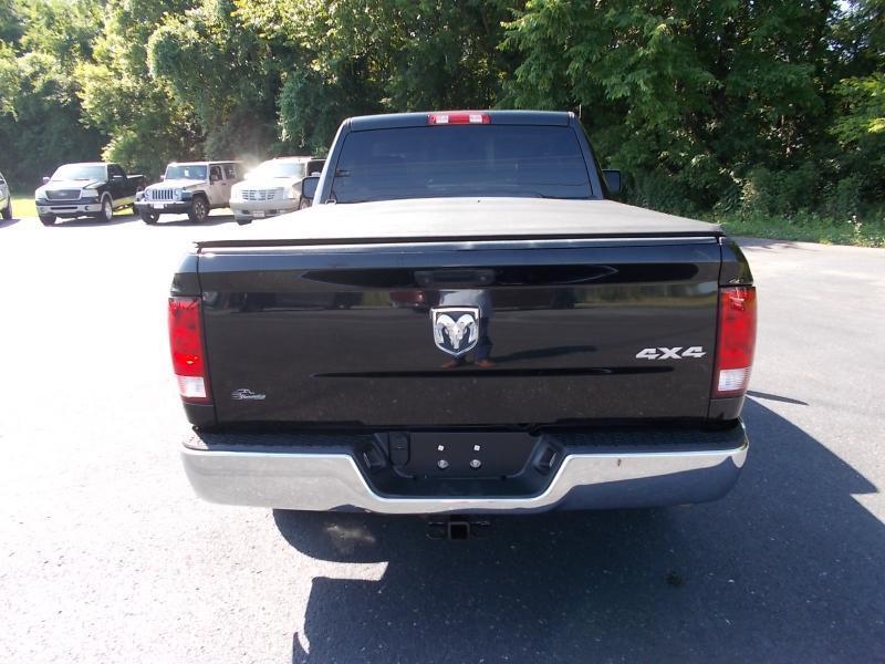 RAM 1500 Tradesman 4x4 Regular Cab 6'4" Box 2017