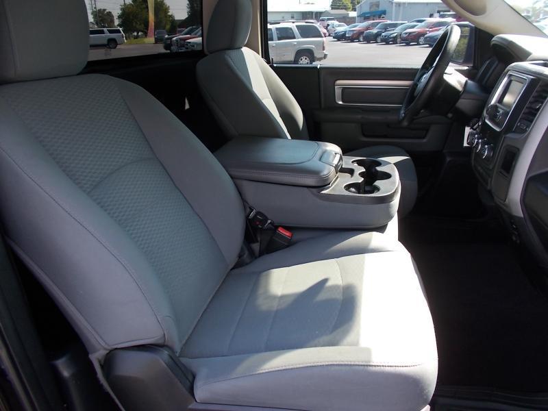 RAM 1500 Tradesman 4x4 Regular Cab 6'4" Box 2017