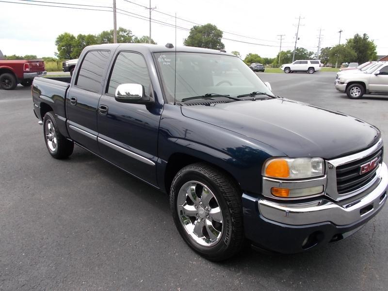 GMC Sierra 1500 Crew Cab 143.5" WB SLE 2005