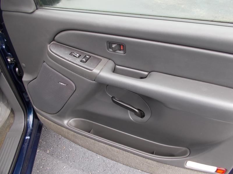 GMC Sierra 1500 Crew Cab 143.5" WB SLE 2005