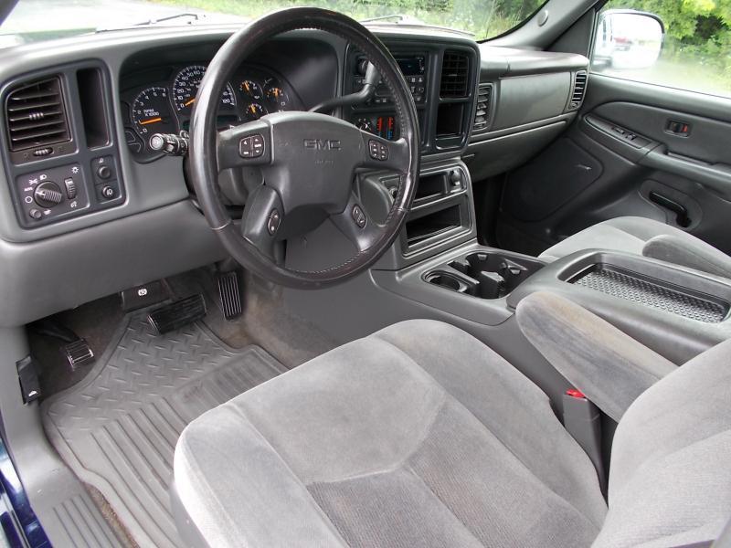 GMC Sierra 1500 Crew Cab 143.5" WB SLE 2005