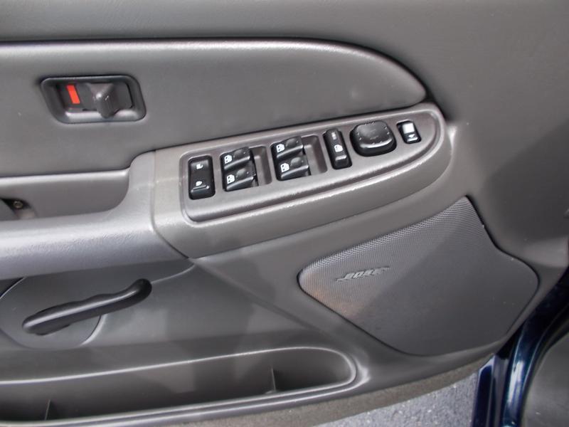 GMC Sierra 1500 Crew Cab 143.5" WB SLE 2005