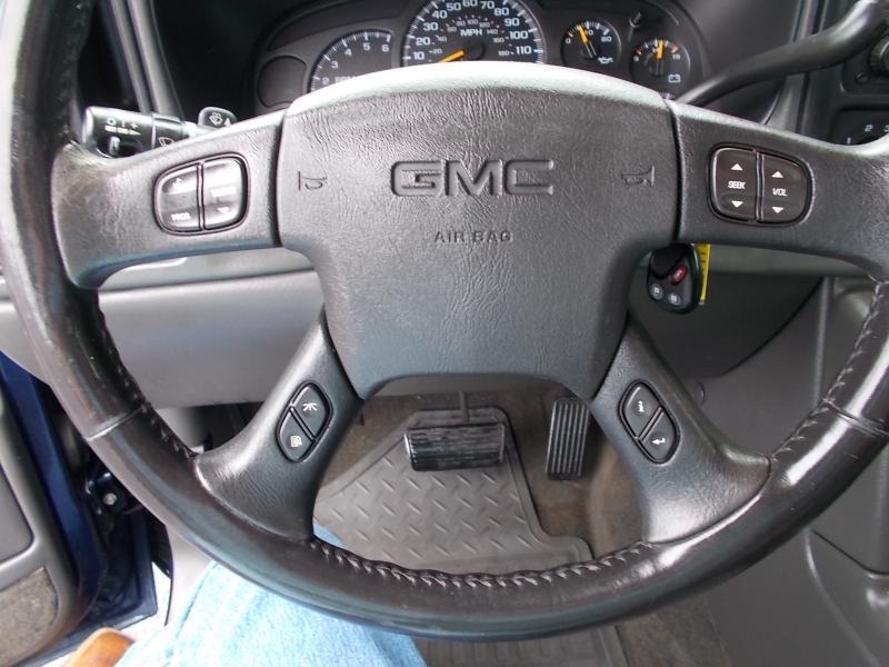 GMC Sierra 1500 Crew Cab 143.5" WB SLE 2005