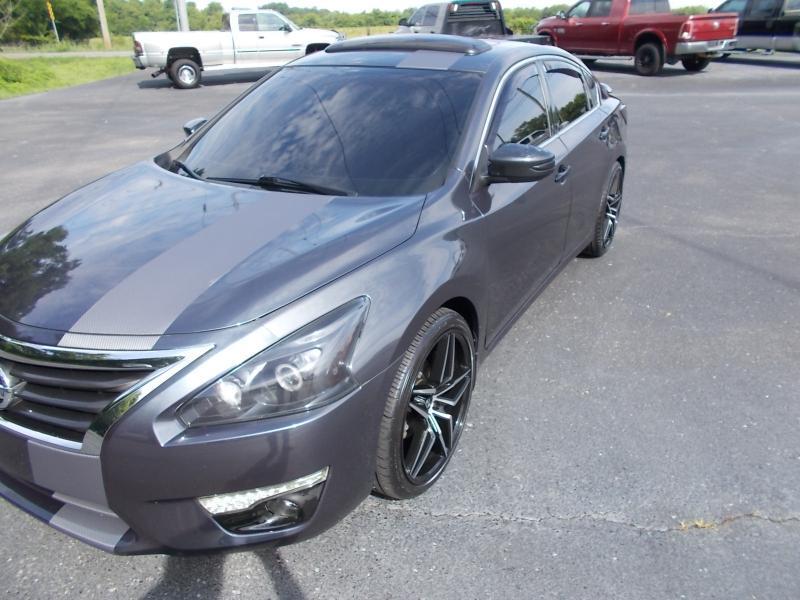 Nissan Altima 4dr Sdn V6 3.5 SL 2013