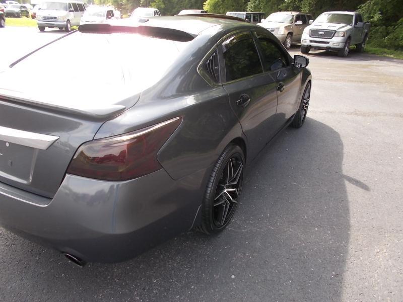 Nissan Altima 4dr Sdn V6 3.5 SL 2013