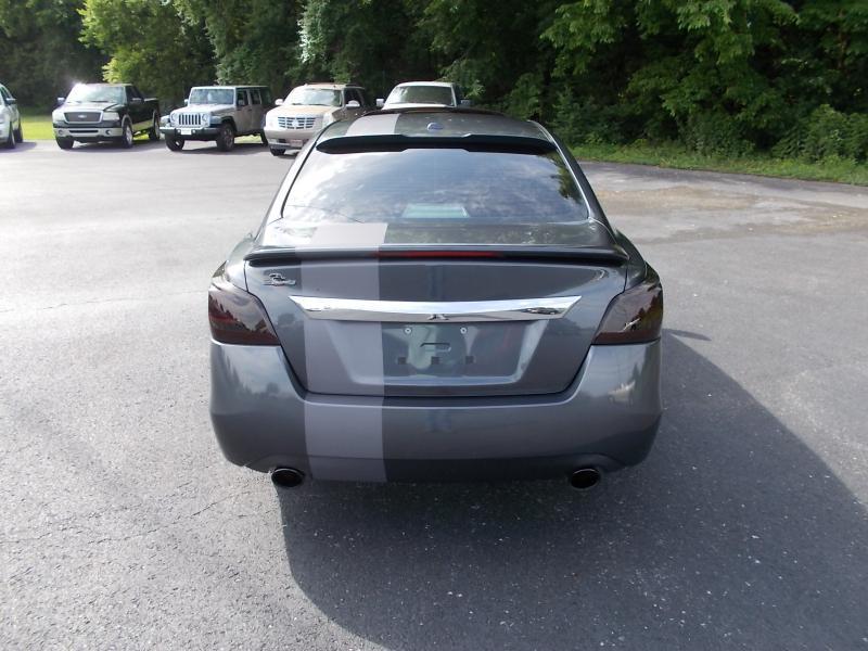 Nissan Altima 4dr Sdn V6 3.5 SL 2013