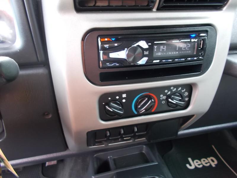 Jeep Wrangler 2dr X 2005