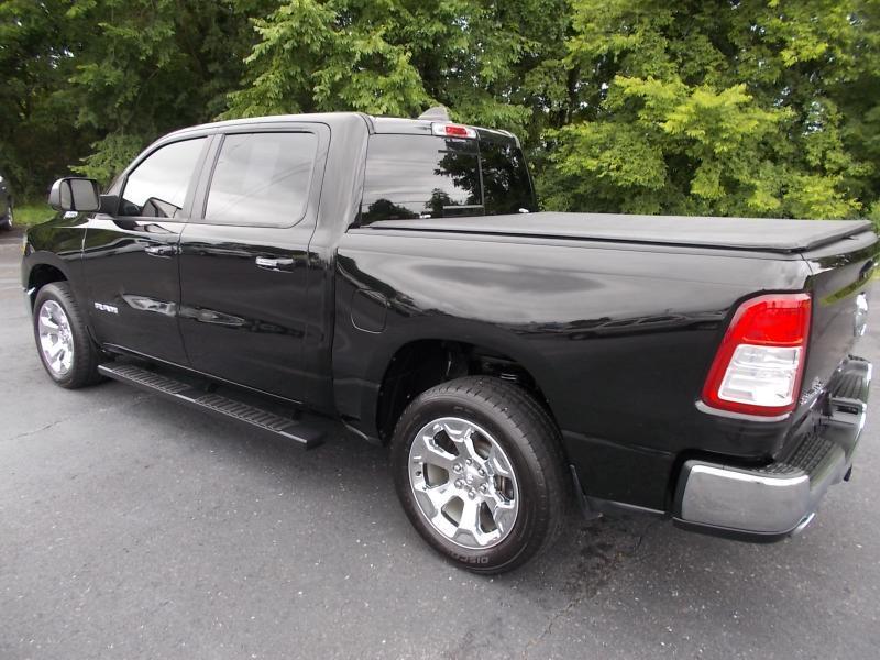 RAM 1500 Big Horn/Lone Star 4x4 Crew Cab 5'7" Box 2019