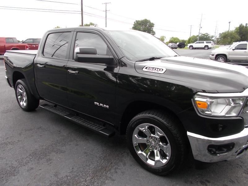 RAM 1500 Big Horn/Lone Star 4x4 Crew Cab 5'7" Box 2019