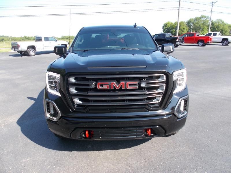 GMC Sierra 1500 4WD Crew Cab 147" AT4 2021