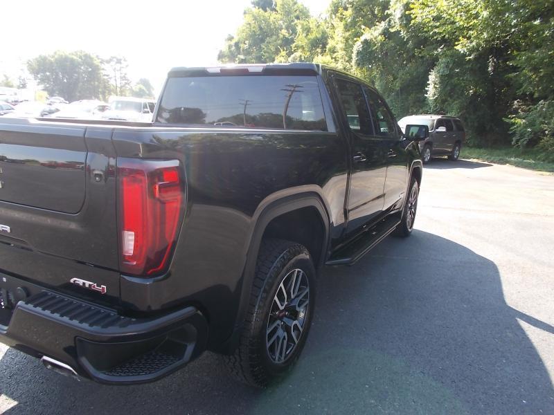 GMC Sierra 1500 4WD Crew Cab 147" AT4 2021