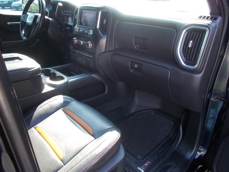 GMC Sierra 1500 4WD Crew Cab 147" AT4 2021