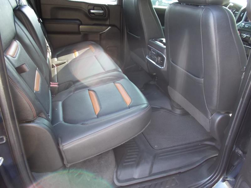 GMC Sierra 1500 4WD Crew Cab 147" AT4 2021